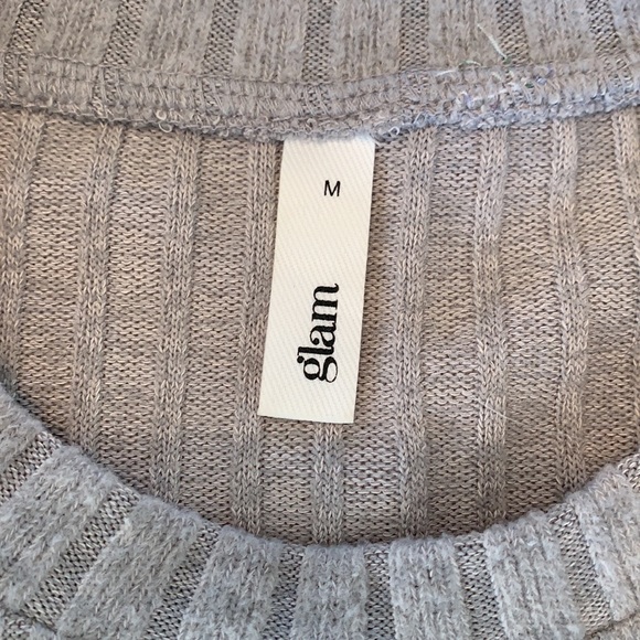 Cropped sweater - Picture 2 of 2